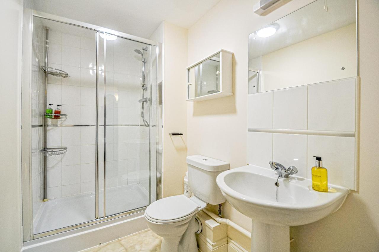 Kings Quarter - Four Bed Apartment - #0202 Maidenhead Exterior foto